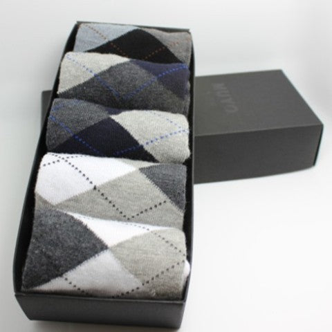 Men's Socks Gift Box Of Medium Thickness Autumn And Winter Men's Medium Tube Casual Socks Simple Five Pairs Of Gift Box Diamond Plaid Socks